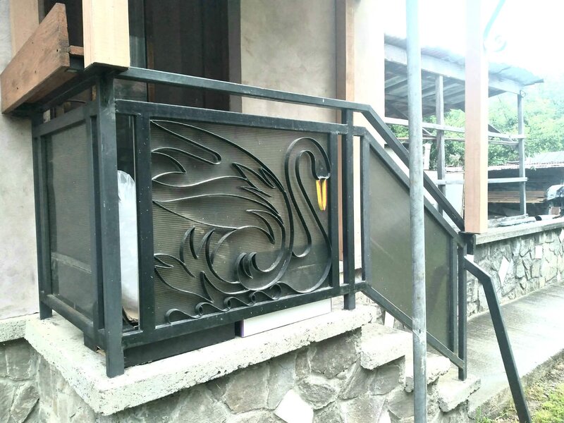 Execut lucrari de constructii, porti si garduri metalice